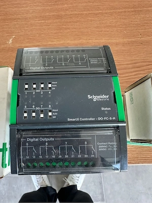 Modul Schneider Electric SpaceLogic DO-FC-8-H 8