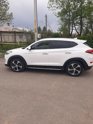 Hyundai tucson 2.0 184cv - imagine 4