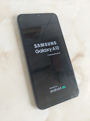 [A10] Vând Samsung Galaxy A10 albastru [spart dar funcțional] [poze reale]