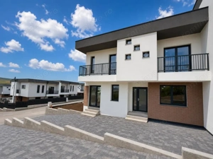 Casă cuplată  de vânzare  in cartier privat, zona Terra