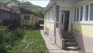 Casă de vânzare în Comuna Cislău, Județul Buzău, în zona adiacentă a DN 10  - imagine 5