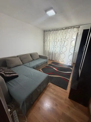 Apartament 3 camere, 52 mp, etaj3/4, cartier Valea Rosie - imagine 2