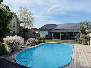 Oază de confort și eleganță în Săcălaz   Proprietate cu piscină, curte generoasă și toate facilități