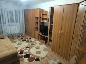 Inchiriez apartament cu două camere