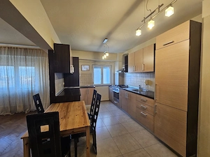 PROPRIETAR Apartament 3 camere decomandat Calea Aradului 2 bai, mobilat si utilat - imagine 2
