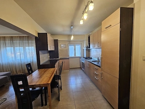 PROPRIETAR Apartament 3 camere decomandat Calea Aradului 2 bai, mobilat si utilat - imagine 5