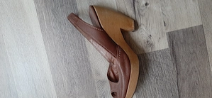 Sandale din piele ,comode 