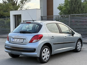 Peugeot 207 1.4 Benzina 90 Cp Euro 5 doar 42.000 km - imagine 4
