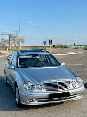 Mercedes-Benz E-Class W211
