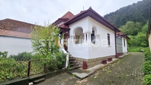 Casa 5 camere cu acces auto RASNOV - imagine 3