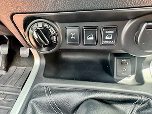 Nissan Navara 2018 133.000 km Euro 6 - imagine 6