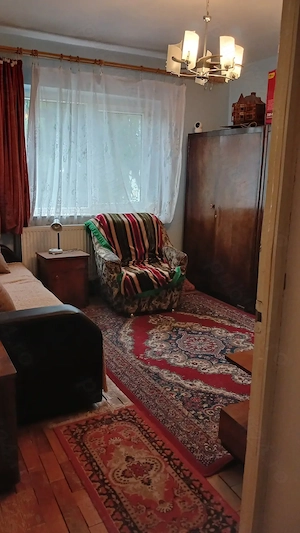  Pe Bd.Republicii, zona Liana, apartament cu 2 camere decomandat,etaj2. - imagine 5