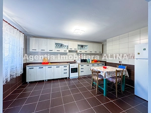 Casa in Mun. Deva, Jud. HD, zona Garii (peste calea Ferata) P+E...