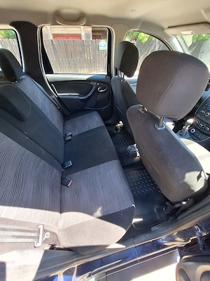 Dacia Duster 1,5 dci 4x4 cu pachet de drumuri grele - imagine 6