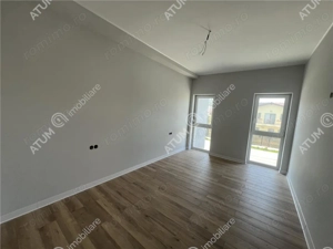 Apartament de 3 camere cu 2 bai si 2 balcoane la etajul 1 in Selimbar - imagine 3
