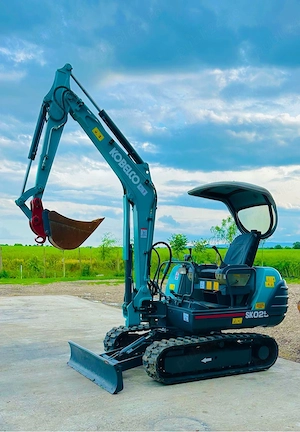 miniexcavator kobelco 2,5 t,motor yanmar 