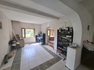 Fieni (Dambovita) Vand Casa cu 6 camere, P+Etaj+M