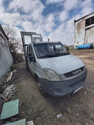 IVECO DAILY 3,5 to - 6 locuri bena deschisa 3.3 ml - imagine 2