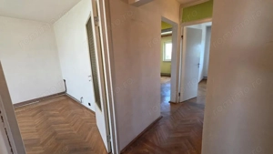 Apartament cu 3 camere 2 bai 2 balcoane si pivnita de vanzare in Strand - imagine 13