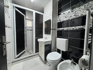 2 cam, 53 mp, parter, renovat, cu spatiu suplim. depozitare-25 mp, Al. Rozelor - imagine 5