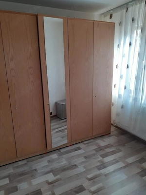Ofer spre inchiriere apartament 2 camere  Resita - imagine 3