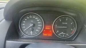 BMW X1, an 2013, 2.0 diesel, 143 CP, clima, navi, recent adus, manuala - imagine 12