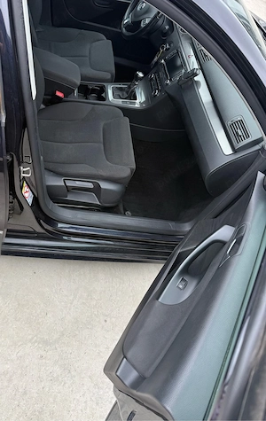 Vand Passat 2010 1.6 Diesel - imagine 9