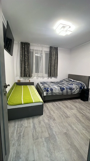 Proprietar vind apartament 