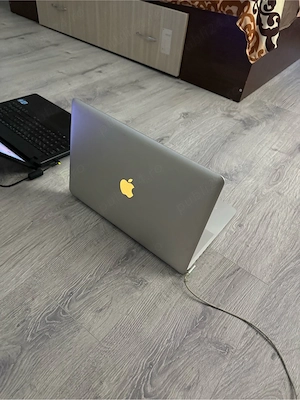 laptop MacBook
