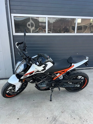 KTM Duke 125, 2020, Categoria A1