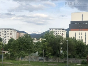 Apartament functional 4 camere si 2 balcoane, 2 parcari in zona Noua