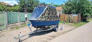 Vând barcă+motor +peridoc