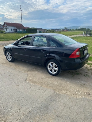 Vând Ford Focus, an 2006, motor 1.6, diesel, 284700 km - imagine 4