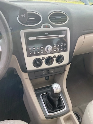 Vând Ford Focus, an 2006, motor 1.6, diesel, 284700 km - imagine 8