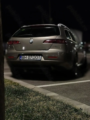 Alfa Romeo 159 Sportwagon 1.9 JTDm 8V - imagine 2