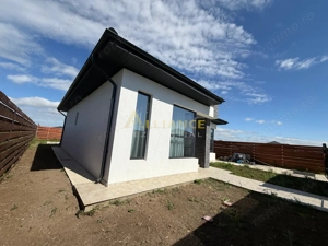 Casa individuala parter ~ 3 camere 2 bai ~ teren 375mp - imagine 6