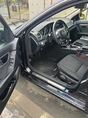 Vând Mercedes W 204 c klass - imagine 6