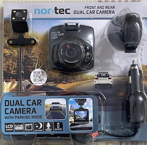 Auto , vând camera auto duala fata spate cu toate accesoriile incluse, cardul de memorie nu e inclus
