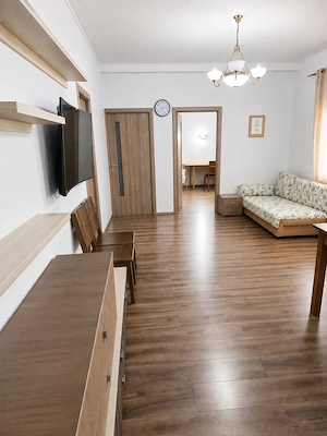 Apartament 3 camere etaj 1 strada Somesului, Floresti