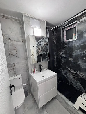 Apartament Lux 3 Camere Decomandat 2 Bai  Boxa Centrala Proprie Zona Dambovita  - imagine 8