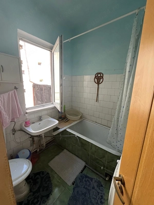 Centru apartament in vila - imagine 4
