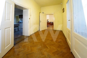 Apartament 3 camere - Eleganță și spațiu în Centrul Istoric al Sibiului – 122 mp - imagine 10