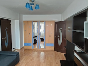 Inchiriez apartament 2 camere in sector 4