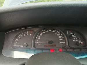 Vand Opel Vectra B 2001 1.6 benzina - imagine 5