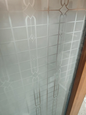 Usi dinTamplarie aluminiu stejar auriu