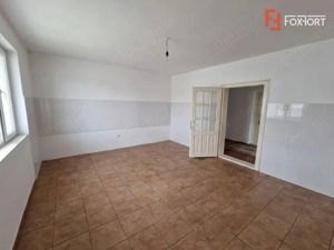 Casa cu 3 camere si teren de 2096 mp in Ianova - imagine 14