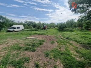 Casa cu 3 camere si teren de 2096 mp in Ianova - imagine 9