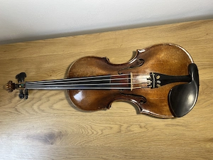 Vioara 4 4 model nemtesc