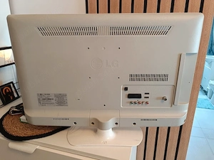 Monitor TV LG 26LS590
