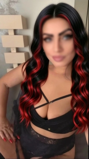  sunt venera o femeie +30 cu forme  poze reale confirm la locatie nu cereti poze in privat !!